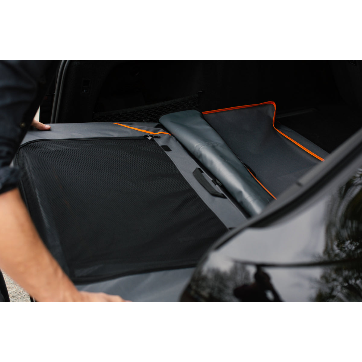 Knuffelwuff faltbare Hundebox Auto Transportbox Alverstone mit Aluminiumgestell für den Kofferraum – M - 61 x 46 x 43 cm (Ansicht 8)