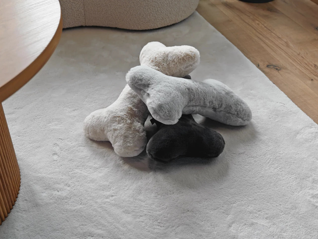mypado Plush Knochenkissen